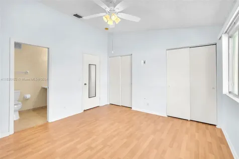 9957 NW 57th Manor Coral Springs FL 33076