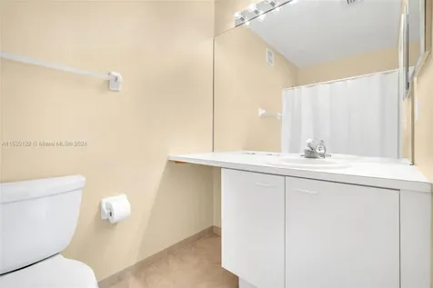 9957 NW 57th Manor Coral Springs FL 33076