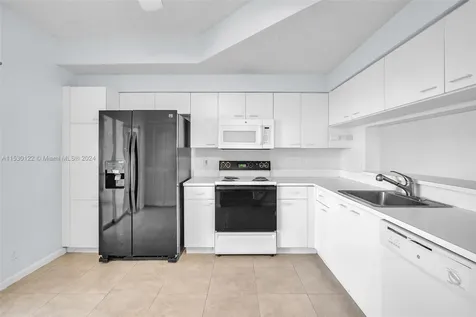 9957 NW 57th Manor Coral Springs FL 33076