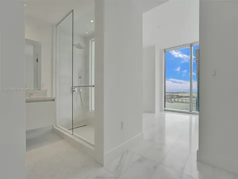 700 NE 26th Terrace Miami FL 33137