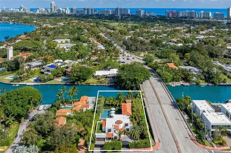 1221 W 48th Street Miami Beach FL 33140