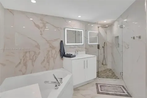 16699 Collins Avenue Sunny Isles Beach FL 33160