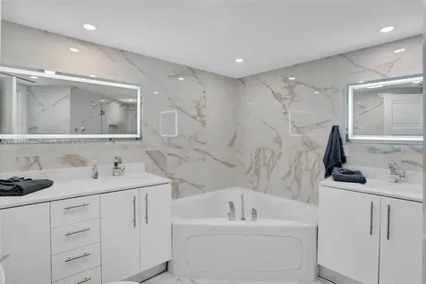 16699 Collins Avenue Sunny Isles Beach FL 33160