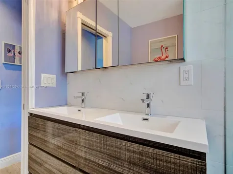 1106 N 13th Avenue Hollywood FL 33019