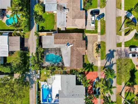 1106 N 13th Avenue Hollywood FL 33019