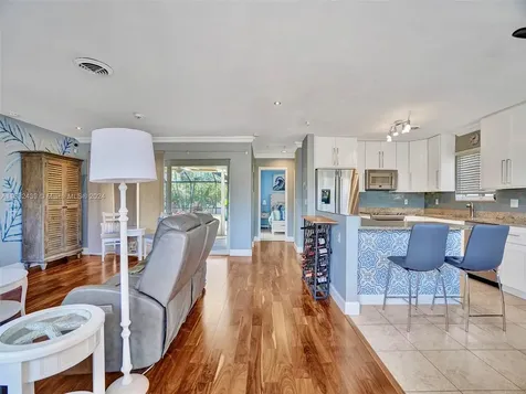 1106 N 13th Avenue Hollywood FL 33019