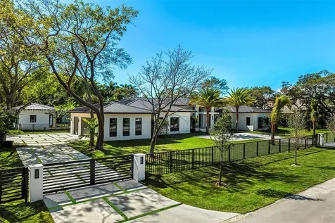 5900 SW 108th Street Pinecrest FL 33156