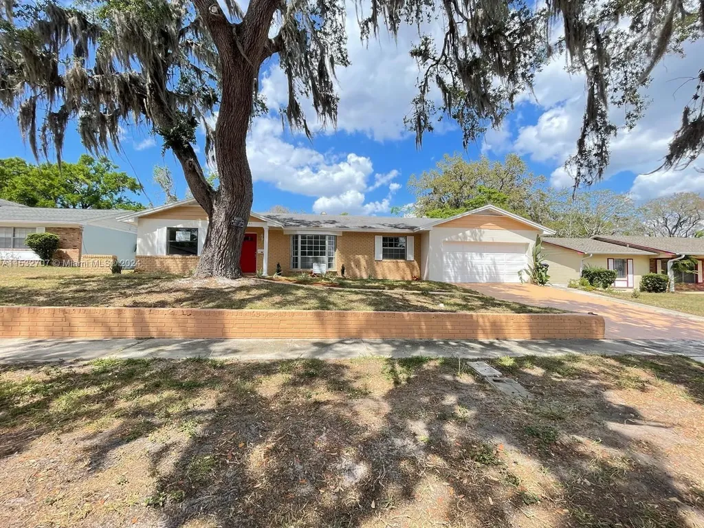 5607 Hollow Oak Road Orlando FL 32808