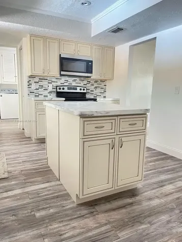 5607 Hollow Oak Road Orlando FL 32808