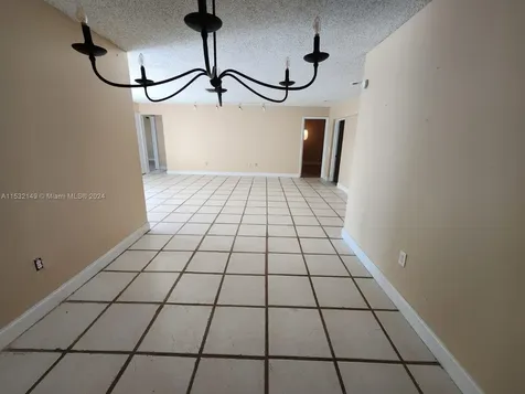 10551 Sunset Strip Sunrise FL 33322