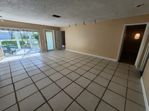 10551 Sunset Strip Sunrise FL 33322