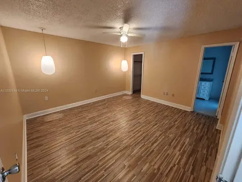 10551 Sunset Strip Sunrise FL 33322
