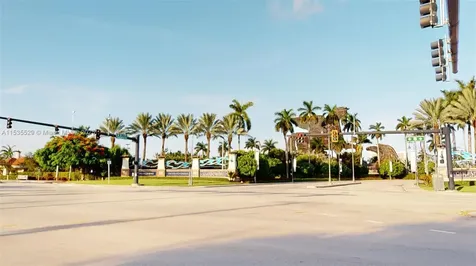329 SE 3rd Street Hallandale Beach FL 33009