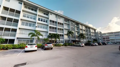 329 SE 3rd Street Hallandale Beach FL 33009