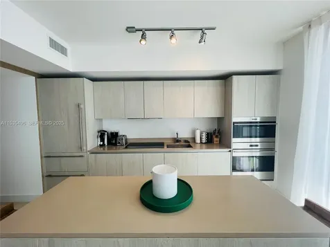 4111 S Ocean Drive Hollywood FL 33019