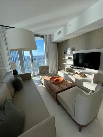 4111 S Ocean Drive Hollywood FL 33019