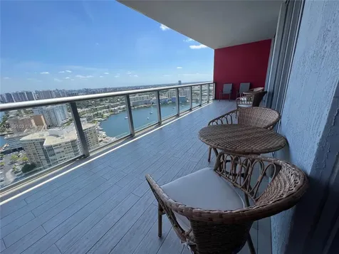 2600 E Hallandale Beach Boulevard Hallandale Beach FL 33009