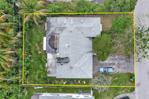 2261 Everglades Drive Miramar FL 33023