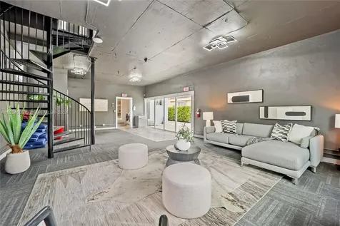 805 NW 7th Street Road Miami FL 33136