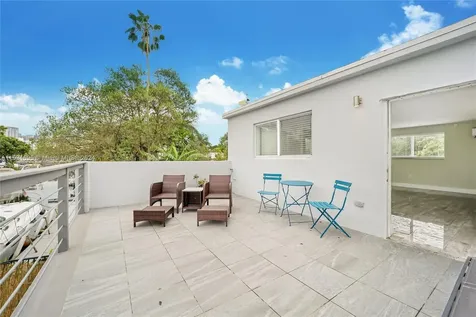805 NW 7th Street Road Miami FL 33136