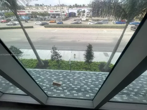 1006 E Hallandale Beach Boulevard Hallandale Beach FL 33009