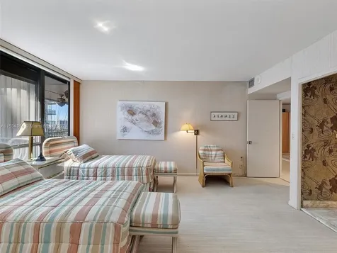 10155 Collins Avenue Bal Harbour FL 33154