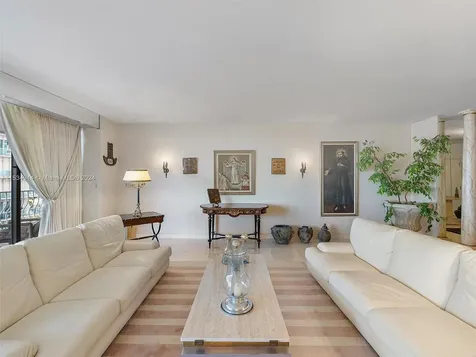 10155 Collins Avenue Bal Harbour FL 33154