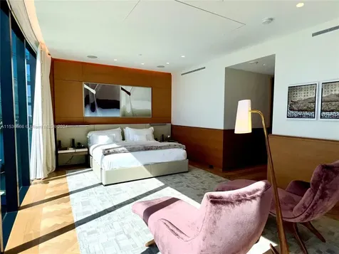 18555 Collins Avenue Sunny Isles Beach FL 33160