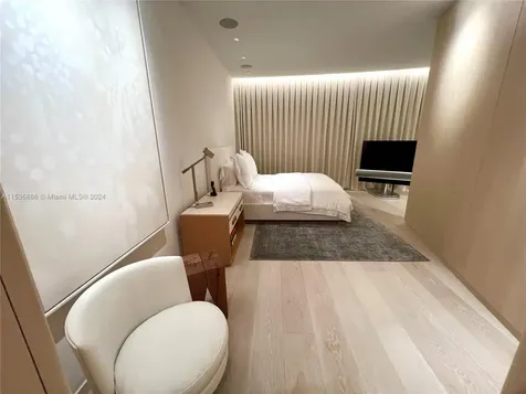 18555 Collins Avenue Sunny Isles Beach FL 33160