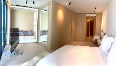 18555 Collins Avenue Sunny Isles Beach FL 33160