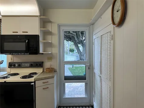 500 SE 21st Avenue Deerfield Beach FL 33441