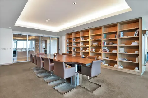 900 Biscayne Boulevard Miami FL 33132