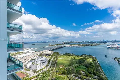 900 Biscayne Boulevard Miami FL 33132