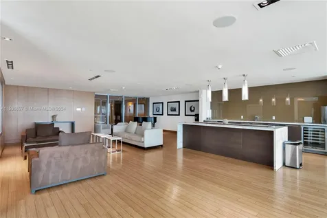 900 Biscayne Boulevard Miami FL 33132