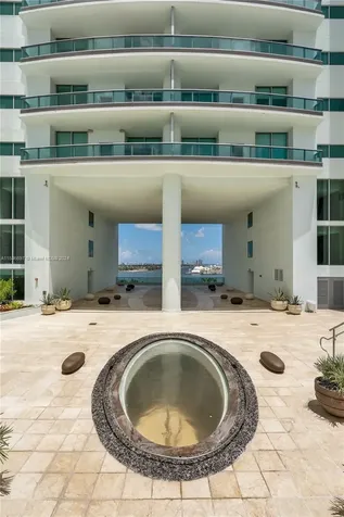 900 Biscayne Boulevard Miami FL 33132