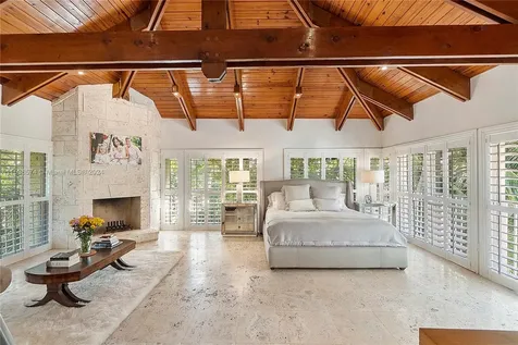 7125 W Lago Drive Coral Gables FL 33143