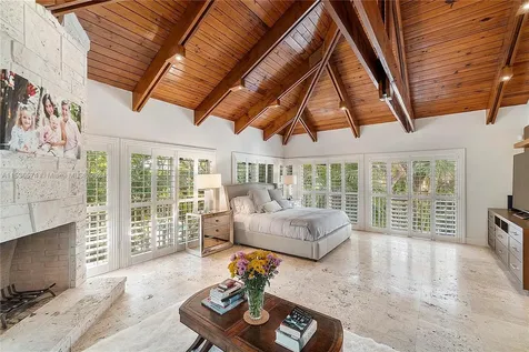 7125 W Lago Drive Coral Gables FL 33143
