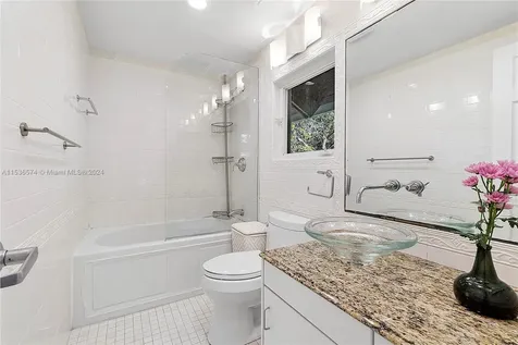 7125 W Lago Drive Coral Gables FL 33143