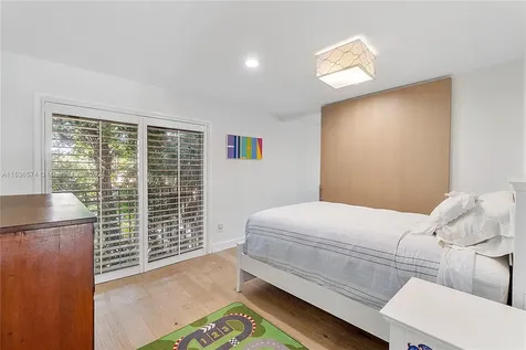 7125 W Lago Drive Coral Gables FL 33143