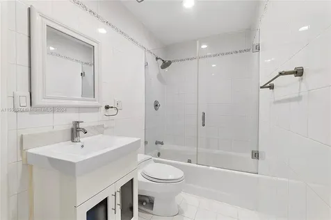 7125 W Lago Drive Coral Gables FL 33143