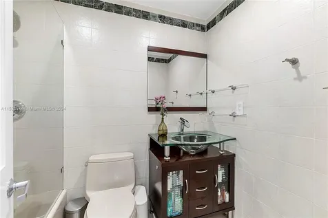 7125 W Lago Drive Coral Gables FL 33143