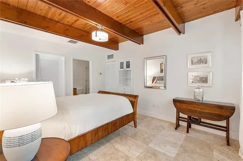 7125 W Lago Drive Coral Gables FL 33143