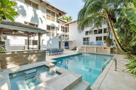 7125 W Lago Drive Coral Gables FL 33143