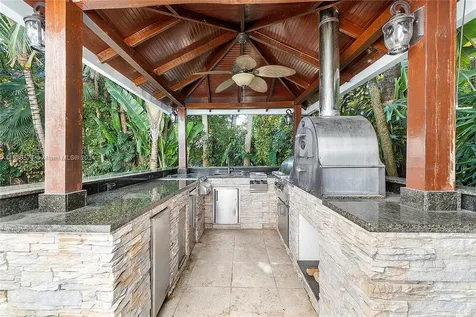 7125 W Lago Drive Coral Gables FL 33143