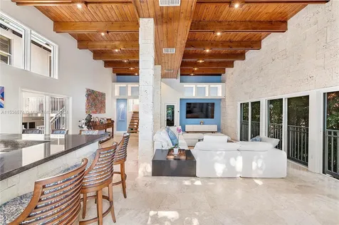 7125 W Lago Drive Coral Gables FL 33143