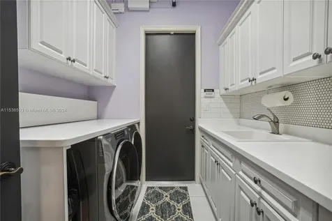 11330 SW 23rd Place Davie FL 33325