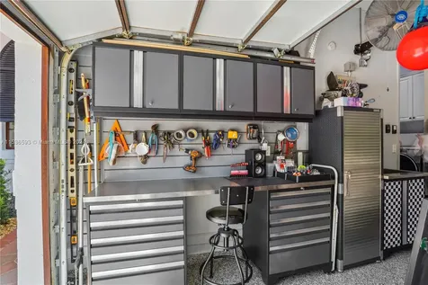 11330 SW 23rd Place Davie FL 33325