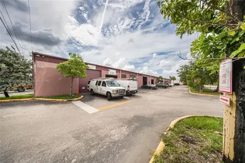 1375 NW 65th Avenue Plantation FL 33313