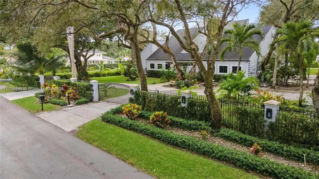 10100 SW 90th Avenue Miami FL 33176