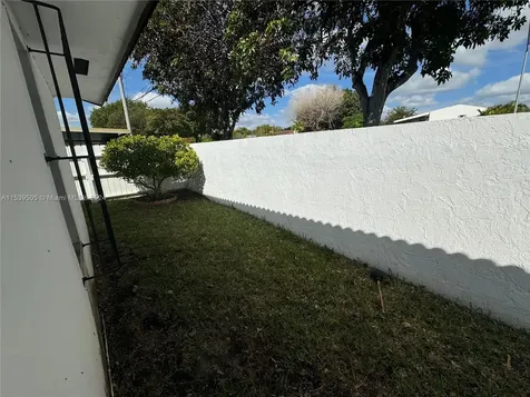 7343 SW 113th Circle Place Miami FL 33173